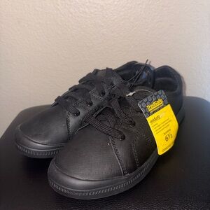 Black Non-Slip Work Shoes (Waitress / Hostess) – Brand New w/ Tags, Women’s 6.5